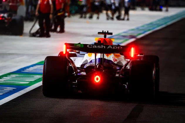 F1 - SINGAPORE GRAND PRIX 2026 41 LINDBLAD Arvid (gbr), Visa Cash App RB F1 Team VCARB03, action during the 2026 Formula 1 Singapore Grand Prix, 17th round of the 2026 Formula One World Championship, WM, Weltmeisterschaft from October 9 to 11, 2026 on the Marina Bay Street Circuit, in Singapore, Singapore - SingaporeSingapore  Copyright: xFLORENTxGOODENx