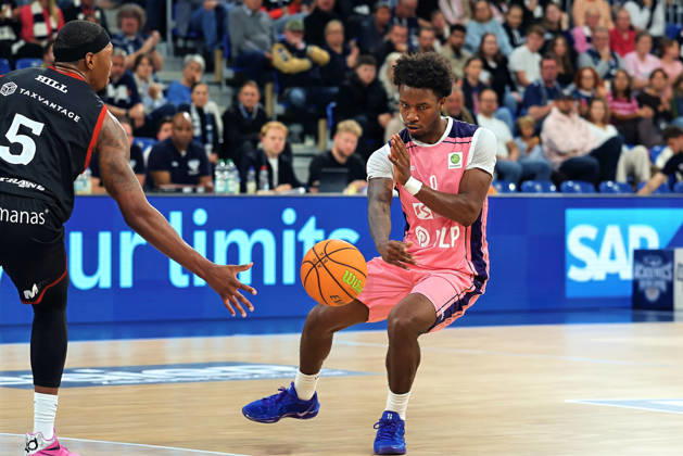 Chuck Harris, MLP Academics Heidelberg, 0 passes the ball GER BBL MLP Academics Heidelberg SBB Baskets Wolmirstedt Basketball Barmer 2 Basketball Bundesliga ProA Matchday 4, 2026–2027 Season, October 10, 2026 GER MLP Academics Heidelberg SBB Baskets Wolmirstedt, Basketball Barmer 2 Basketball Bundesliga ProA, Matchday 4, 2026–2027 season, October 10, 2026, Heidelberg Copyright: xEibner-Pressefoto JoergxHirschx EP_JHH