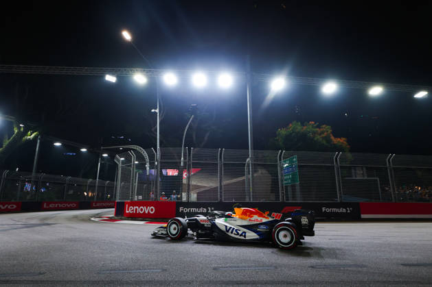 F1 - SINGAPORE GRAND PRIX 2026 41 LINDBLAD Arvid (gbr), Visa Cash App RB F1 Team VCARB03, action during the 2026 Formula 1 Singapore Grand Prix, 17th round of the 2026 Formula One World Championship, WM, Weltmeisterschaft from October 9 to 11, 2026 on the Marina Bay Street Circuit, in Singapore, Singapore - SingaporeSingapore  Copyright: xANTONINxVINCENTx