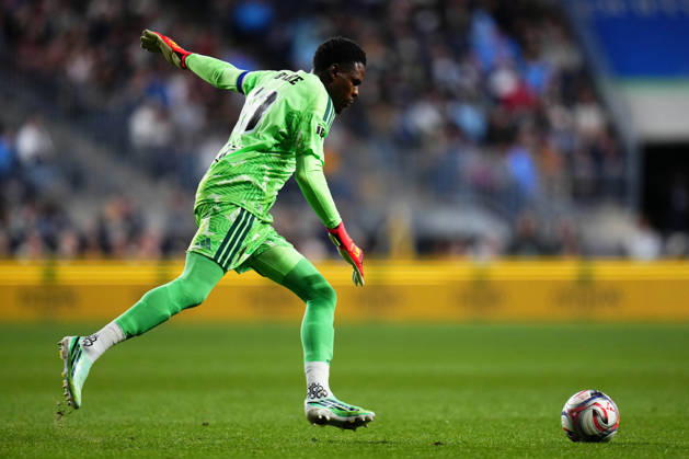 October 10, 2026: Philadelphia Union Goalie Andre Blake (18) kicks the ball during the second half of an MLS, Fussball Herren, USA match against Real Salt Lake at Subaru Park in Chester, Pennsylvania. CSM MLS 2026: Union Vs Salt Lake OCT 10  - ZUMAc04_ 20261010_zma_c04_292 Copyright: xKylexRoddenx