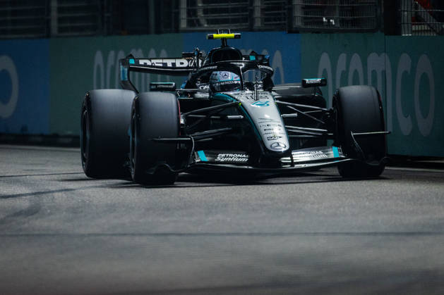 Marina Bay Street Circuit, Singapore, Singapore. 10.October.2026; Andrea Kimi Antonelli of Italy and Mercedes-AMG PETRONAS F1 Team during qualifying Formula One Singapore Grand Prix  aflo_354967796 JayxHiranox