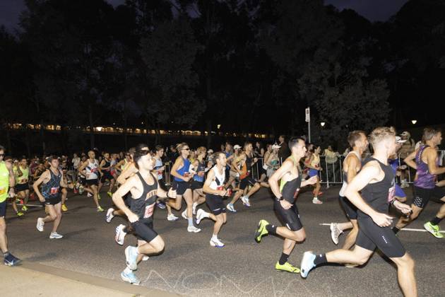 October 11, 2026, Melbourne, Victoria State, Australia: Runners begin the marathon..The Nike Melbourne Marathon Festival brings together elite athletes, recreational runners and participants of different ages and abilities for a major running event in Melbourne. The 2026 festival is expected to attract approximately 66,000 participants across all events over two days, including 20,000 runners in the full marathon. The festival features multiple distances, with participants finishing inside the Melbourne Cricket Ground Melbourne Australia - ZUMAs197 20261011_aaa_s197_002 Copyright: xYexMyoxKhantx Melbourne Marathon Festival In Melbourne, Australia †11 Oct 2026 - ZUMA0869 0869138289st Copyright: xIMAGO YexMyoxKhantx