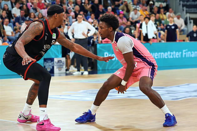 v li Kyndahl Huegel SBB Baskets Wolmirstedt, 5, Chuck Harris MLP Academics Heidelberg, 0 GER BBL MLP Academics Heidelberg SBB Baskets Wolmirstedt Basketball Barmer 2 Basketball Bundesliga ProA Matchday 4, 2026–2027 Season, October 10, 2026 GER MLP Academics Heidelberg SBB Baskets Wolmirstedt, Basketball Barmer 2 Basketball Bundesliga ProA Matchday 4, 2026–2027 Season, October 10, 2026, Heidelberg Copyright: xEibner-Pressefoto JoergxHirschx EP_JHH