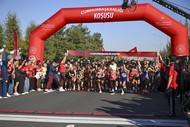 Presidential Run in Ankara ANKARA, TURKIYE - OCTOBER 11: Athletes compete during the Presidential Run, organized by the Turkish Athletics Federation in Ankara, Turkiye, on October 11, 2026. Utku Ucrak Anadolu Ankara Turkey. Editorial use only. Please get in touch for any other usage.  Copyright: x2026xAnadoluxUtkuxUcrakx