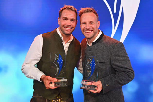 From left: Tobias Wendl and Tobias Arlt, luge, doubles, 2026 Bavarian Sports Award at BMW Welt, red carpet, October 10, 2026