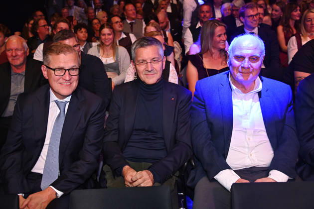 From left: Jan Christian DREESEN, CEO of FCB; Herbert HAINER, President of Bayern Munich; Uli HOENESS, Honorary President of Bayern Munich; 2026 Bavarian Sports Award at BMW Welt, Red Carpet on October 10, 2026