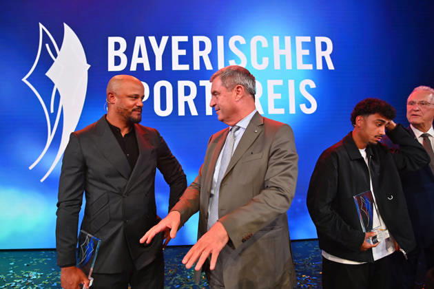Coach Vincent KOMPANY of Bayern Munich with the Honorary Award from Bavarian Minister-President Markus SOEDER; Nathaniel BROWN of Bayern Munich; Joachim HERRMANN, Bavarian Minister of the Interior; the 2026 Bavarian Sports Award at BMW Welt, Red Carpet on October 10, 2026