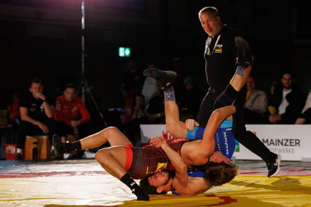 DRB BIRTAT Bundesliga, Day 6 of Competition, ASV Mainz 88 vs. KG Baienfurt Ravensburg, Mainz, October 10, 2026 Match between John Keterling (red), ASV Mainz 88, and Norik Harutyunyan (blue), KG Baienfurt Ravensburg, freestyle up to 61 kg DRB BIRTAT Bundesliga, Day 6 of Competition, ASV Mainz 88 vs. KG Baienfurt Ravensburg, Sporthalle am Großen Sand, Mainz, October 10, 2026 Copyright: xBEAUTIFULxSPORTS Hahnex