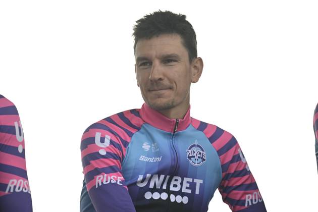 Paris Tours 2026 Cycling Race TOURS, FRANCE - OCTOBER 11 : Loockx Lander (BEL) of Unibet Rose Rockets during the 120th edition of Paris Tours an UCI ProSeries 1.Pro one day cycling road race for Men Elite of 216.2 km with start in Chartres and finish in Tours on October 11, 2026 in Tours, France, 11 10 2026 ( Motordriver Guy De Vuyst - Tours France  Copyright: xNicoxVereeckenx