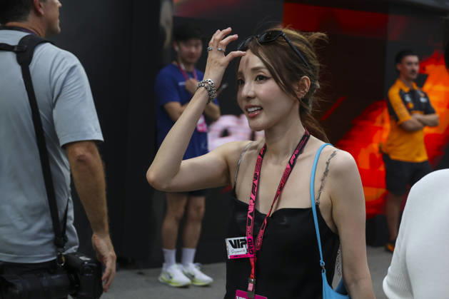 Formula 1 Singapore Airlines Singapore Grand Prix 2026 Sandara Park also known mononymously as Dara during Formula 1 Singapore Airlines Singapore Grand Prix 2026 on October 11., 2026 in Marina Bay Street Circuit, Singapore, Zsombor Toth Singapore Marina Bay Street Circuit Singapore Singapore Copyright: xZsomborxTothx