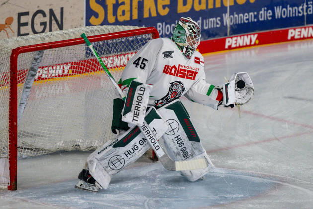 Tobias Ancicka of the Augsburger Panther, 45, made a solid save. Krefeld Pinguine vs. Augsburger Panther, ice hockey, Penny DEL, Matchday 8, 2026–2027 season, October 11, 2026, Krefeld Pinguine vs. Augsburger Panther, ice hockey, Penny DEL, Matchday 8, 2026–2027 season, October 11, 2026, Krefeld Copyright: xEibner-Pressefoto ThomasxHaeslerx EP_THR