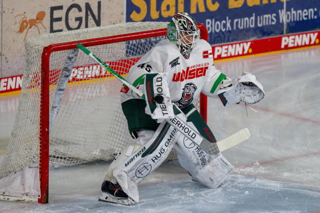 Tobias Ancicka of the Augsburger Panther, No. 45, blocks the puck with his pad. Krefeld Pinguine vs. Augsburger Panther, ice hockey, Penny DEL, Matchday 8, 2026–2027 season, October 11, 2026, Krefeld Pinguine vs. Augsburger Panther, ice hockey, Penny DEL, Matchday 8, 2026–2027 season, October 11, 2026, Krefeld Copyright: xEibner-Pressefoto ThomasxHaeslerx EP_THR