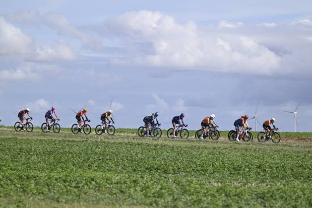 Paris Tours 2026 Cycling Race TOURS, FRANCE - OCTOBER 11 : Soderqvist Jakob (SWE) of Lidl - Trek, Bissegger Stefan (SUI) of Decathlon CMA CGM Team, Lampaert Yves (BEL) of Soudal Quick-Step, Ingebrigtsen Storm (NOR) of Uno-X Mobility, Rutsch Jonas (GER) of Lotto - Intermarche, Louvel Matis (FRA) of NSN Cycling Team, Van Den Berg Julius (NED) of Team Picnic PostNL, Calabuig Estanislao (ESP) of Caja Rural - Seguros RGA, Ourselin Paul (FRA) of Cofidis, Rasenberg Martijn (NED) of Unibet Rose Rockets, Cardis Romain (FRA) of St Michel - Preference Home - Auber93, Guglielmi Simon (FRA) of St Michel - Preference Home - Auber93 during the 120th edition of Paris Tours an UCI ProSeries 1.Pro one day cycling road race for Men Elite of 216.2 km with start in Chartres and finish in Tours on October 11, 2026 in Tours, France, 11 10 2026 ( Motordriver Guy De Vuyst - Tours France Copyright: xNicoxVereeckenx