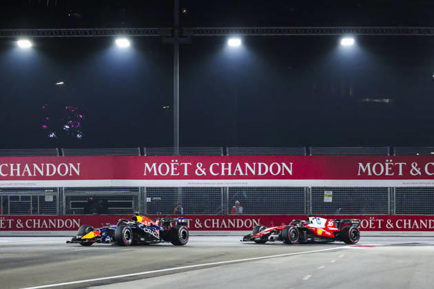 F1 - SINGAPORE GRAND PRIX 2026 03 VERSTAPPEN Max (nld), Red Bull Racing Ford RB22, action, 16 LECLERC Charles (mco), Scuderia Ferrari SF-26, action during the 2026 Formula 1 Singapore Grand Prix, 17th round of the 2026 Formula One World Championship, WM, Weltmeisterschaft from October 9 to 11, 2026 on the Marina Bay Street Circuit, in Singapore, Singapore - SingaporeSingapore  Copyright: xDPPIx
