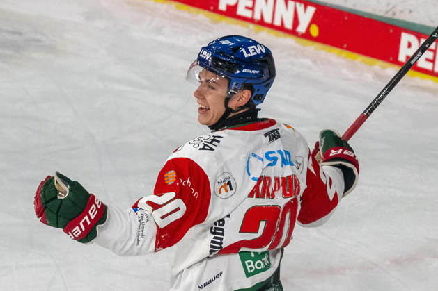 Philipp Krauss of the Augsburger Panther, 20, is celebrated for his goal to make it 1–0 in the game between the Krefeld Pinguine and the Augsburger Panther, ice hockey, Penny DEL, Matchday 8, 2026–2027 season, October 11, 2026: Krefeld Pinguine vs. Augsburger Panther, Ice Hockey, Penny DEL, Matchday 8, 2026–2027 Season, October 11, 2026, Krefeld Copyright: xEibner-Pressefoto ThomasxHaeslerx EP_THR