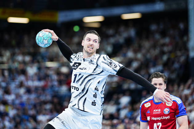 Goal by Hendrik Pekeler, THW Kiel, 61 GER, THW Kiel vs. Handball Club Hamburg, Handball, 1st Bundesliga, Matchday 8, 2026–2027 Season, October 11, 2026, Germany, THW Kiel vs. Handball Club Hamburg, Handball, 1st Bundesliga, Matchday 8, 2026–2027 season, October 11, 2026, Kiel Copyright: xEibner-Pressefoto MarcelxvonxFehrnx EP_MFN
