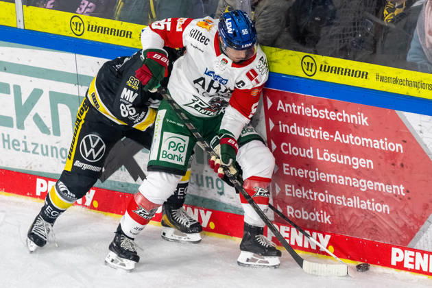 Face-off between Luca Hauf of the Krefeld Pinguine (No. 85) and Ryan Button of the Augsburger Panther (No. 55); Krefeld Pinguine vs. Augsburger Panther, ice hockey, Penny DEL, Matchday 8, 2026–2027 season, October 11, 2026, Krefeld Pinguine vs. Augsburger Panther, ice hockey, Penny DEL, Matchday 8, 2026–2027 season, October 11, 2026, Krefeld Copyright: xEibner-Pressefoto ThomasxHaeslerx EP_THR
