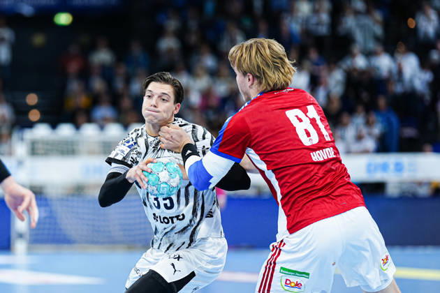 Domen Makuc, THW Kiel, 35; Martin Hovde, Handball Club Hamburg, 81 GER; THW Kiel vs. Handball Club Hamburg, Handball, 1st Bundesliga, Matchday 8, 2026–2027 Season, October 11, 2026 GER, THW Kiel vs. Handball Club Hamburg, Handball, 1st Bundesliga, Matchday 8, 2026–2027 season, October 11, 2026 Kiel Copyright: xEibner-Pressefoto MarcelxvonxFehrnx EP_MFN