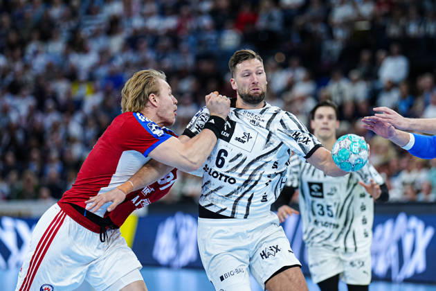 Martin Hovde, Handball Club Hamburg, 81; Harald Reinkind, THW Kiel, 06 GER; THW Kiel vs. Handball Club Hamburg, Handball, 1st Bundesliga, Matchday 8, 2026–2027 Season, October 11, 2026 GER, THW Kiel vs. Handball Club Hamburg, Handball, 1st Bundesliga, Matchday 8, 2026–2027 Season, October 11, 2026 Kiel Copyright: xEibner-Pressefoto MarcelxvonxFehrnx EP_MFN