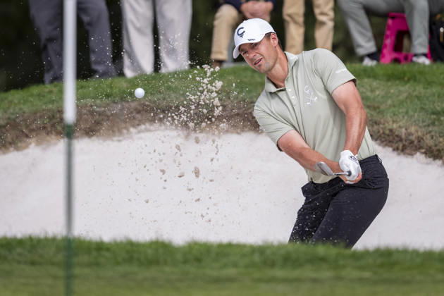 Golf 2026: Open De Espana: Day Four MADRID, SPAIN - OCTOBER 11: Victor Perez of France plays a shot from a bunker on day four of the Open de Espana presented by Madrid at Club de Campo Villa de Madrid on October 11, 2026 in Madrid, Spain. Madrid Club de Campo Villa de Madrid Madrid Spain Copyright: xAlbertoxGardinx AGardin_20261011_Golf_Esp_Mad_9958