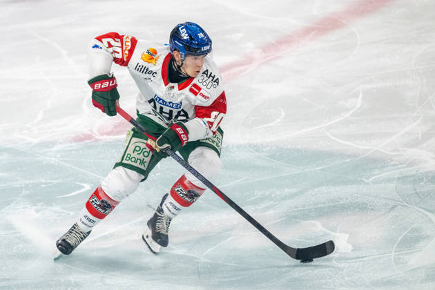 Philipp Krauss of the Augsburger Panther, No. 20, sprints forward. Krefeld Pinguine vs. Augsburger Panther, ice hockey, Penny DEL, Matchday 8, 2026–2027 season, October 11, 2026, Krefeld Pinguine vs. Augsburger Panther, ice hockey, Penny DEL, Matchday 8, 2026–2027 season, October 11, 2026, Krefeld Copyright: xEibner-Pressefoto ThomasxHaeslerx EP_THR