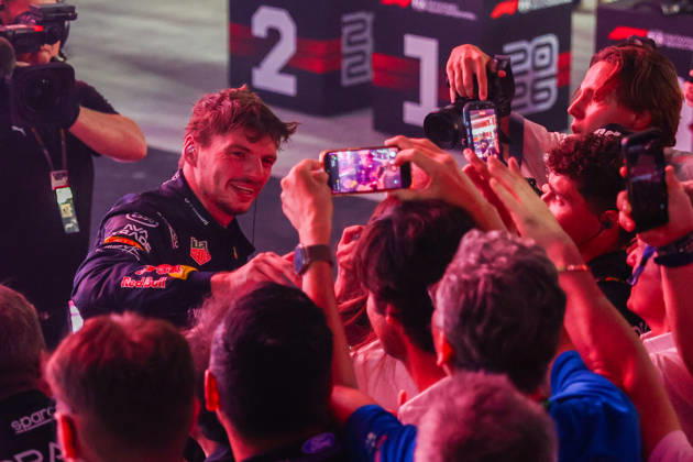 Max Verstappen wins 2026 Formula 1 Singapore Grand Prix SINGAPORE - OCT 11: Red Bull Racing driver Max Verstappen celebrates on the podium after winning the Formula 1 Singapore Grand Prix at the Marina Bay Street Circuit in Singapore on October 11, 2026. Daniel Ceng Anadolu Singapore Singapore. Editorial use only. Please get in touch for any other usage.  Copyright: x2026xAnadoluxDanielxCengx