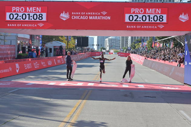 Chicago Marathon 2026 CHICAGO, ILLINOIS - OCTOBER 11: Kenyan runner Amos Kipruto crosses the finish line to win the men s professional division at the 48th Bank of America Chicago Marathon in Chicago, United States on October 11, 2026. Over 55,000 participants competed in the 26.2-mile course starting and finishing in Grant Park. Jacek Boczarski Anadolu Chicago United States. Editorial use only. Please get in touch for any other usage. Copyright: x2026xAnadoluxJacekxBoczarskix