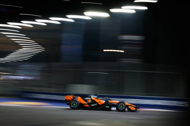 81 Oscar PIASTRI, McLaren F1 Team MCL40, in action in Singapore 2026 81 Oscar PIASTRI, McLaren F1 Team MCL40, in action 01 Lando NORRIS (GBR), McLaren F1 Team MCL40, in action in Singapore 2026 Singapore