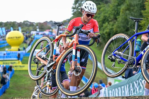 Netherlands Ceylin Del Carmen Alvarado is pictured in action during the women elite race of the Mosselcross cyclocross cycling event, on Sunday 11 October 2026, in Dendermonde, the first race (out of 7) of the HG Cross competition. DAVIDxPINTENS  x189460256x