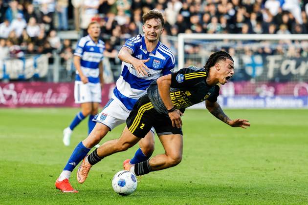 ZWOLLE - Tobias Sommer of PEC Zwolle, David Bouah of SC Cambuur (lr) during the Dutch Eredivisie match between PEC Zwolle and Cambuur at the MAC3Park stadium on October 11, 2026 in Zwolle, the Netherlands. VINCENT JANNINK ANP Eredivisie 2026 27 xVIxANPxSportx xxANPxIVx 572139769 originalFilename: 572139769.jpg