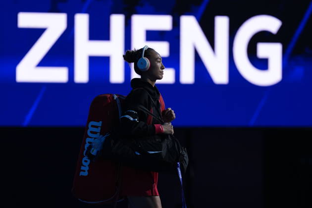 (261011) -- BEIJING, Oct. 11, 2026 -- Zheng Qinwen enters the court before the women s singles final between Zheng Qinwen of China and Mirra Andreeva of Russia at 2026 China Open tennis tournament in Beijing, China, Oct. 11, 2026. ) (SP)CHINA-BEIJING-TENNIS-CHINA OPEN-WOMEN S SINGLES-FINAL (CN) SunxFei