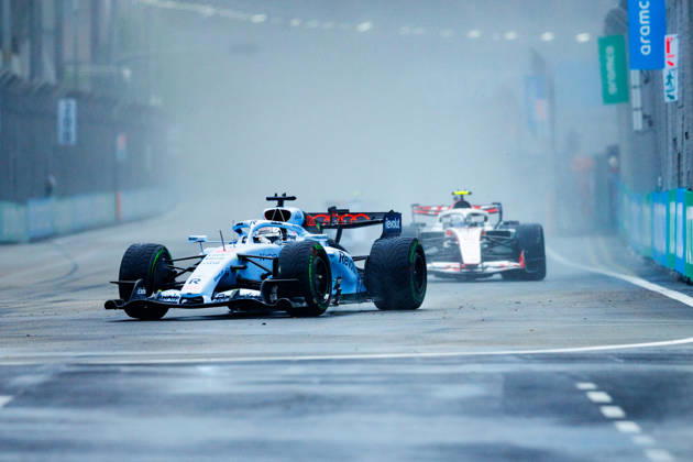 October 10, 2026, Singapore, Singapore: Nico Hulkenberg of Germany drives the (27) Audi Revolut F1 Team R26 during the sprint race ahead of the F1 Grand Prix of Singapore at the Marina Bay Street Circuit. Formula 1, Singapore Grand Prix 2026, Saturday Sprint Race - 10 Oct 2026  - ZUMAs197 20261010_aaa_s197_1028 Copyright: xGeorgexHitchensx