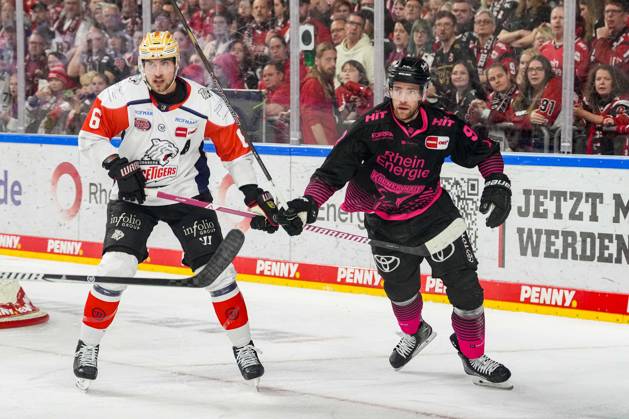 Ice Hockey: Penny DEL, Matchday 8—Cologne Sharks vs. Nuremberg Ice Tigers on October 11, 2026, at the Lanxess Arena in Cologne. Julius Karrer (Nuremberg), on the left, Marcel Noebels (Cologne); on the right, In accordance with the guidelines of the DEL (German Ice Hockey League), the publication and further use of the footage in electronic media and on devices of any kind during the game is not permitted. xDMx