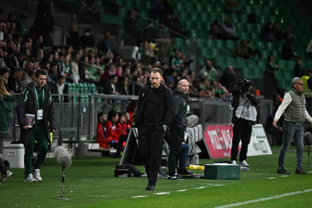 Footbal : AS Saint Etienne v RODEZ - ligue 2 - 10 10 2026 CATHRO Ian coach of Saint Etienne during the Ligue 2 BKT match between AS Saint-Etienne and RODEZ at Stade Geoffroy-Guichard Saint Etienne on October 10, 2026 in Saint-Etienne, France. SAINT ETIENNEFrance Copyright: xMouradxAllilix