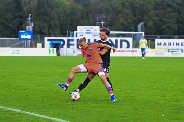 October 11, 2026, GER, Soccer, Regionalliga Nord, Matchday 13, 2026–2027 Season, Oldenburg, Marschweg Stadium, VfB Oldenburg vs. BSV Kickers Emden Matti TJADEN BSV Kickers Emden 11 Emal PEPSHI VfB Oldenburg 34 Oldenburg Marschweg Stadium Lower Saxony Germany Copyright: xnordphotoxGmbHx xRojahnx