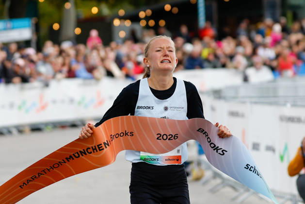 2026 Munich Marathon, Munich, October 11, 2026 Nina REUTER GER Frankfurt Athletics crosses the finish line first in 02:32:01 and defends her title at the marathon as part of the MARATHON MÜNCHEN by Brooks 2026 Munich, October 11, 2026 Copyright: xBEAUTIFULxSPORTS Kellererx