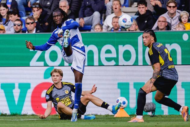 ZWOLLE , 11-10-2026 , MAC3park stadion , season 2026 2027 , Dutch Eredivisie football , match between PEC Zwolle and SC Cambuur , picture shows PEC Zwolle player Ibrahim Cissoko PEC - Cambuur  x208181080x Copyright: