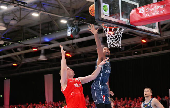 From left: Bjoern Rohwer, RheinStars Cologne 15; Jeremiah Oden, Eisbären Bremerhaven 25; Vincent Friederici, Eisbären Bremerhaven 30 GER, RheinStars Cologne vs. Eisbären Bremerhaven, Basketball, ProA, Matchday 4, 2026–2027 Season, October 11, 2026 GER, RheinStars Cologne vs. Eisbären Bremerhaven, Basketball, ProA, Matchday 4, 2026–2027 Season, October 11, 2026 RheinStars Cologne Copyright: xEibner-Pressefoto ThomasxStoeckerx EP_TSR
