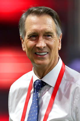 ATLANTA, GA - OCTOBER 11: NBC broadcaster Cris Collinsworth before the Sunday evening NFL, American Football Herren, USA game between the Atlanta Falcons and the Baltimore Ravens on October 11, 2026 at the Mercedes-Benz Stadium in Atlanta, Georgia. (Photo by David J. Griffin Icon Sportswire) NFL: OCT 11 Ravens at Falcons EDITORIAL USE ONLY Icon9532610110