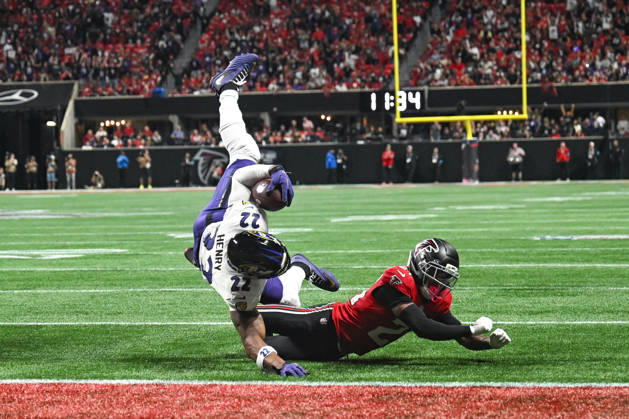 ATLANTA, GA - OCTOBER 11: Baltimore running back Derrick Henry (22) is hit at the goal line by Atlanta cornerback Mike Hughes (21) during the NFL, American Football Herren, USA game between the Baltimore Ravens and the Atlanta Falcons on October 11th, 2026 at Mercedes-Benz Stadium in Atlanta, GA. (Photo by Rich von Biberstein Icon Sportswire) NFL: OCT 11 Ravens at Falcons EDITORIAL USE ONLY Icon261011002