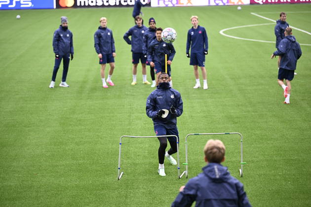 Champions League soccer, Viking vs. Bayern Munich, Stavanger, October 12, 2026. Viking’s training session at Lyse Arena in Stavanger, ahead of the Champions League match between Viking and Bayern Munich. Photo: Carina Johansen, NTB, Stavanger, Norway. EDITORIAL USE ONLY. RESTRICTED USE FOR BETTING COMPANIES.  Copyright: xCarinaxJohansenx xNTBx