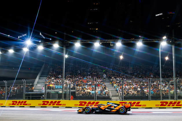October 11, 2026, Singapore, Singapore: Lando Norris of Great Britain drives the (1) McLaren Mastercard F1 Team MCL40 during the F1 Grand Prix of Singapore at the Marina Bay Street Circuit. Formula 1, Singapore Grand Prix 2026 Race - 11 Oct 2026 - ZUMAs197 20261011_aaa_s197_838 Copyright: xGeorgexHitchensx