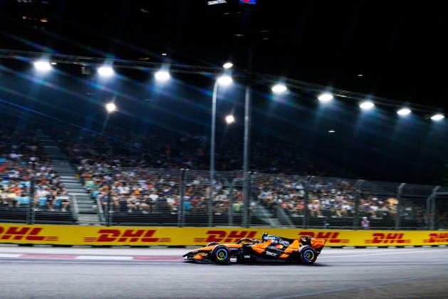 October 11, 2026, Singapore, Singapore: Lando Norris of Great Britain drives the (1) McLaren Mastercard F1 Team MCL40 during the F1 Grand Prix of Singapore at the Marina Bay Street Circuit. Formula 1, Singapore Grand Prix 2026 Race - 11 Oct 2026 - ZUMAs197 20261011_aaa_s197_856 Copyright: xGeorgexHitchensx