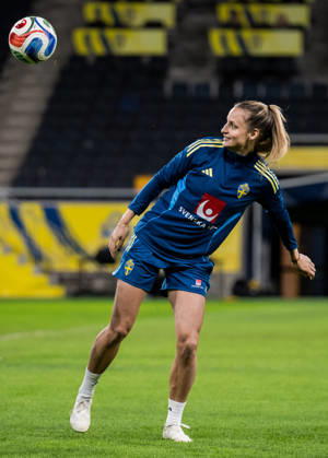 October 12, 2026: Nathalie Björn of the Swedish women’s national soccer team during a training session on October 12, 2026 in Stockholm. Photo by Emma Wallskog, BILDBYRAN, code EW JZ0768. soccer, football, soccer, World Cup qualifiers, FIFA Women’s World Cup qualifiers, training, Sweden, women’s soccer, BBENG Copyright: EMMAxWALLSKOG BB261012EW011