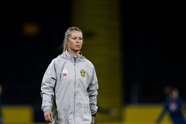 October 12, 2026: Assistant coach Johanna Almgren of the Swedish women’s national soccer team during a training session on October 12, 2026 in Stockholm. Photo by Emma Wallskog, BILDBYRAN, code EW JZ0768. soccer, football, fotball, World Cup qualifiers, FIFA Women’s World Cup qualifier, training, Sweden, women’s soccer, bbeng Copyright: EMMAxWALLSKOG BB261012EW014