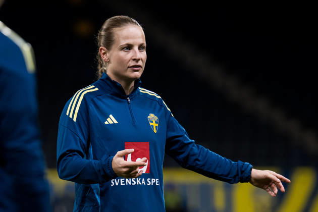 October 12, 2026: Anna Anvegard of the Swedish women’s national soccer team during a training session on October 12, 2026 in Stockholm. Photo by Emma Wallskog, BILDBYRAN, code EW JZ0768. soccer, football, fotball, World Cup qualifiers, FIFA Women’s World Cup qualifiers, training, Sweden, women’s soccer, bbeng Copyright: EMMAxWALLSKOG BB261012EW020