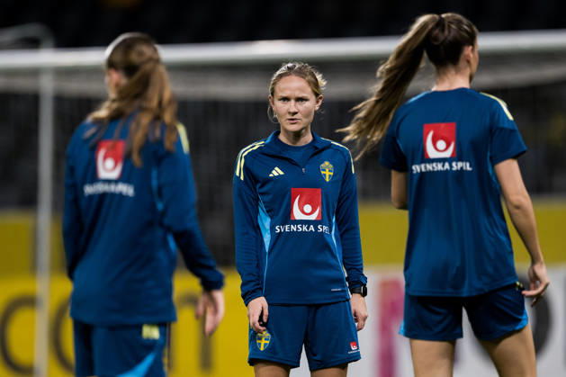 October 12, 2026: Matilda Vinberg of the Swedish women’s national soccer team during a training session on October 12, 2026 in Stockholm. Photo by Emma Wallskog, BILDBYRAN, code EW JZ0768. soccer, football, fotball, World Cup qualifiers, FIFA Women’s World Cup qualifiers, training, Sweden, women’s soccer, BBENG Copyright: EMMAxWALLSKOG BB261012EW026
