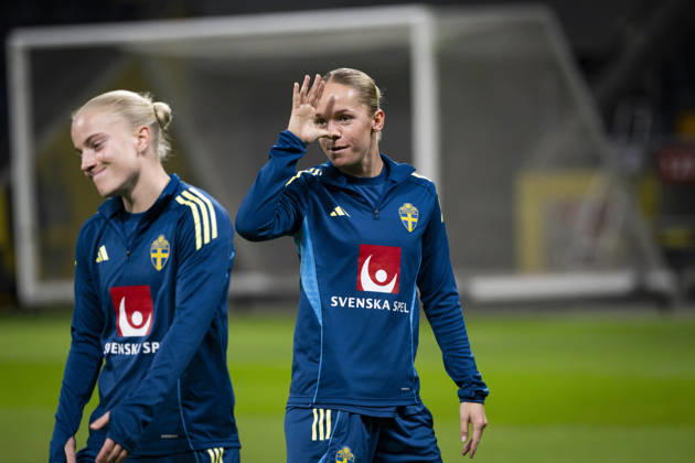 STOCKHOLM, SWEDEN, 20261012 Soccer player Hanna Lundkvist on the field as the Swedish women s national soccer team trains at Friends Arena ahead of the World Cup playoff match against Lithuania STOCKHOLM, SWEDEN x10050x  Copyright: xPontusxLundahl TTx INFÖR VM-PLAYOFF SVERIGE-LITAUEN