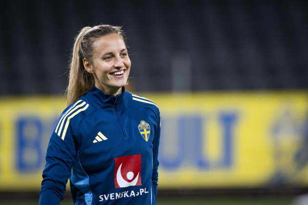 STOCKHOLM, SWEDEN, 20261012 Soccer player Nathalie Björn on the field as the Swedish women s national soccer team trains at Friends Arena ahead of the World Cup playoff match against Lithuania STOCKHOLM SWEDEN x10050x  Copyright: xPontusxLundahl TTx INFÖR VM-PLAYOFF SVERIGE-LITAUEN