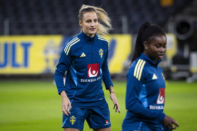 STOCKHOLM, SWEDEN, 20261012 Soccer player Nathalie Björn on the field as the Swedish women s national soccer team trains at Friends Arena ahead of the World Cup playoff match against Lithuania STOCKHOLM SWEDEN x10050x  Copyright: xPontusxLundahl TTx INFÖR VM-PLAYOFF SVERIGE-LITAUEN